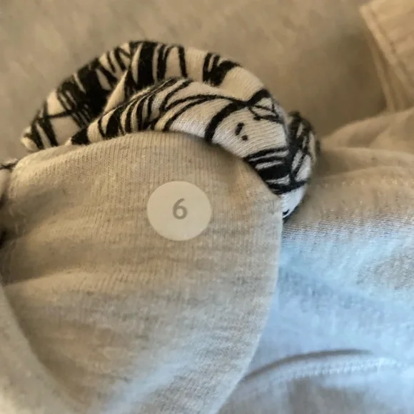 Lululemon savasana method wrap ghost nesting bird jacket size 6 - Picture 6 of 10